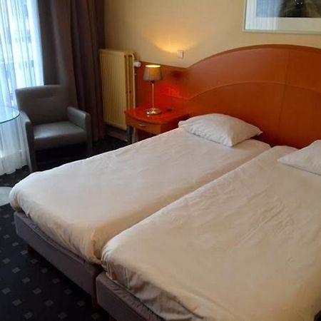 Acces Hotel Остенде Экстерьер фото